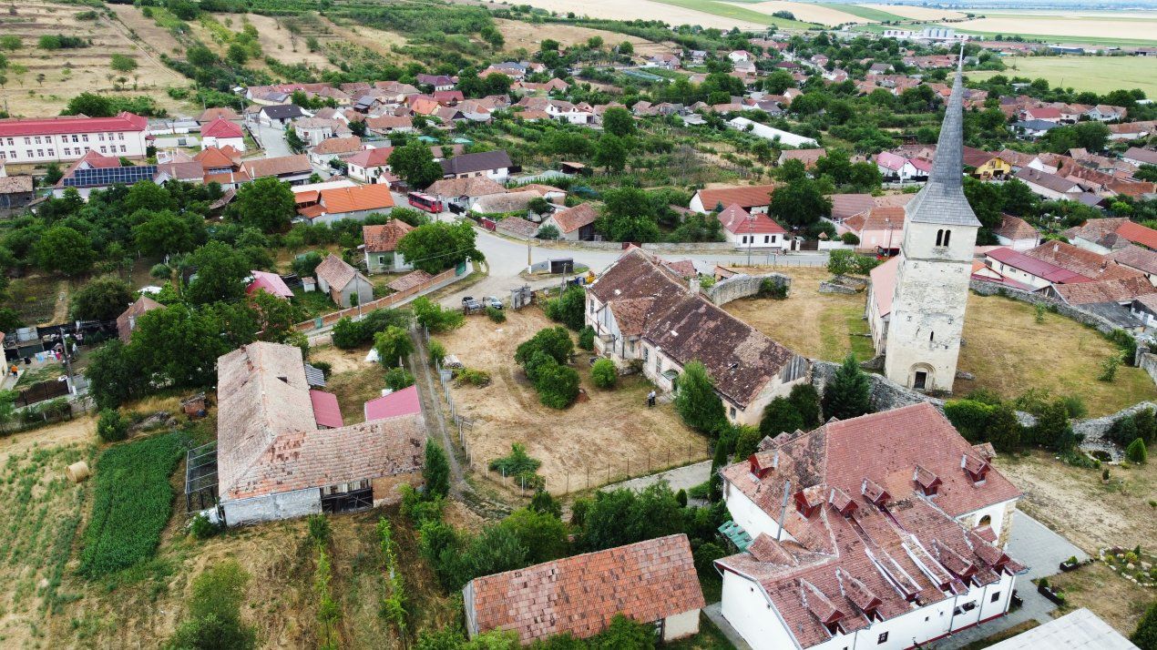 Casă cu 15 camere de vânzare în Central, Cricau – fotografia 15 din 15