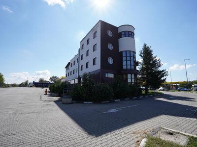 Hotel / pensiune cu 24 camere de vânzare în Periferie, Giurgiu – fotografia 2 din 37