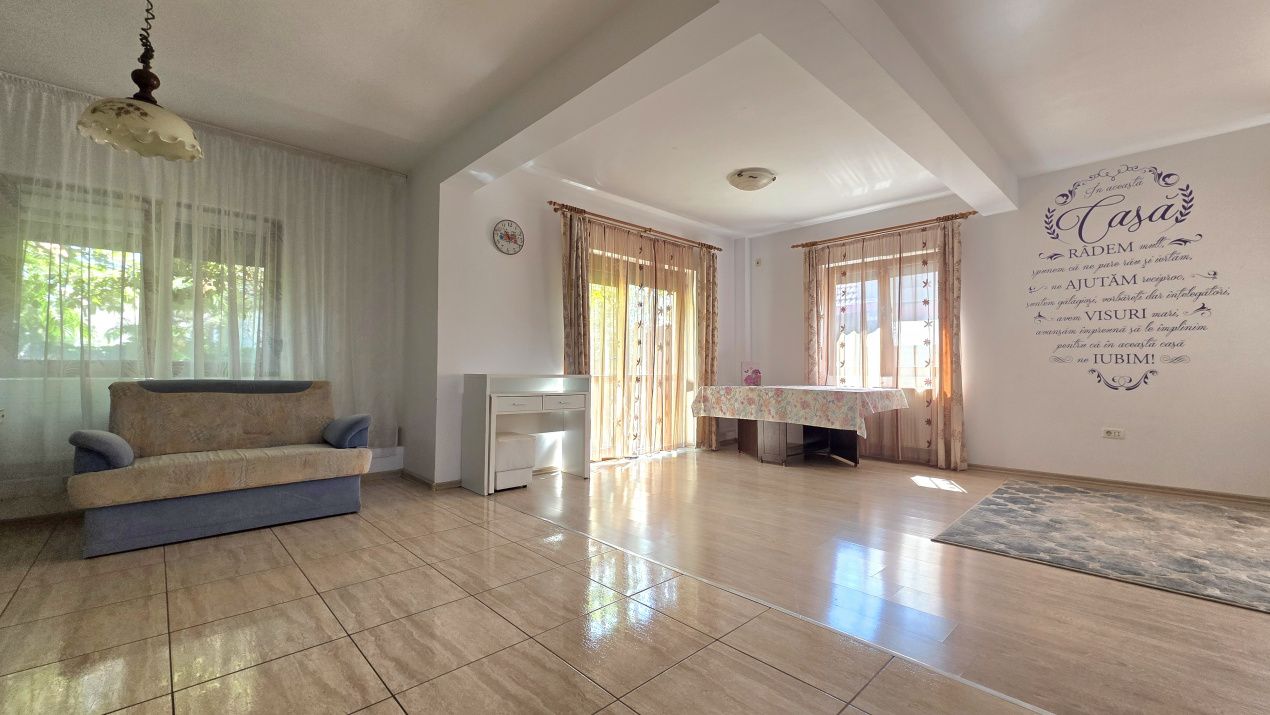 Casă cu 4 camere de vânzare în Lazu – fotografia 17 din 26