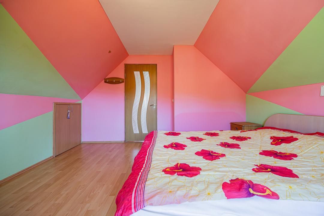 Casă cu 4 camere de vânzare în Central, Magura – fotografia 35 din 40