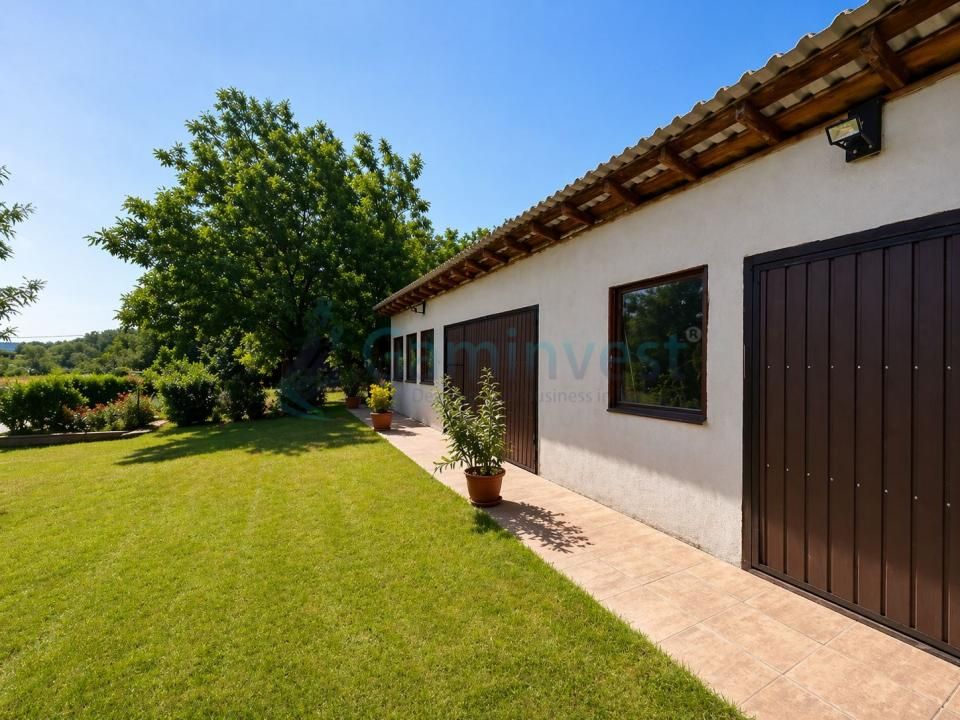Casă cu 6 camere de vânzare în Central, Paleu – fotografia 8 din 11