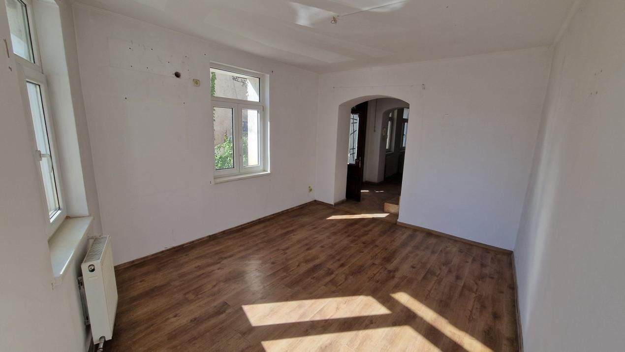 Casă cu 6 camere de închiriat în Calea Calarasilor, București – fotografia 10 din 14