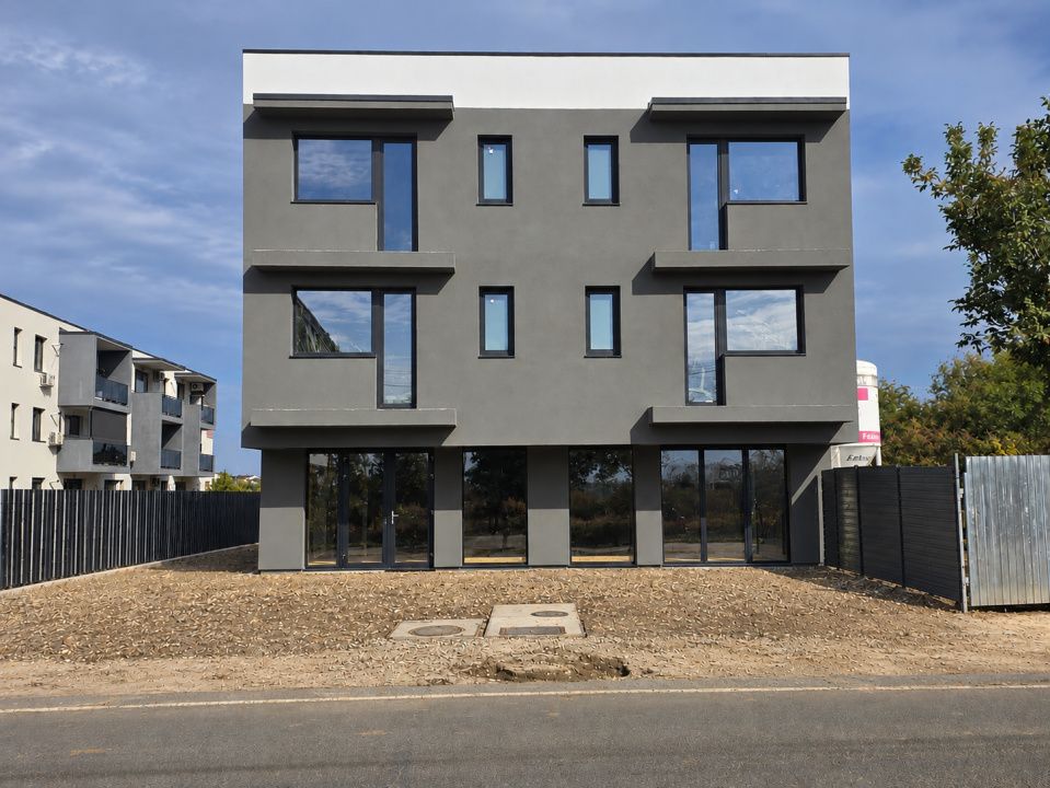 Apartament cu 3 camere de vânzare în Tunari – fotografia 1 din 6