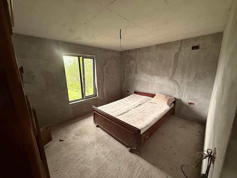 Casă cu 3 camere de vânzare în Exterior Est, Buzoesti – fotografia 5 din 12