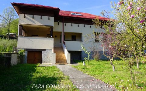 Casă cu 5 camere de vânzare în Muereasca