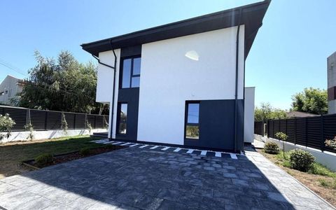 Casă cu 5 camere de vânzare în Otopeni