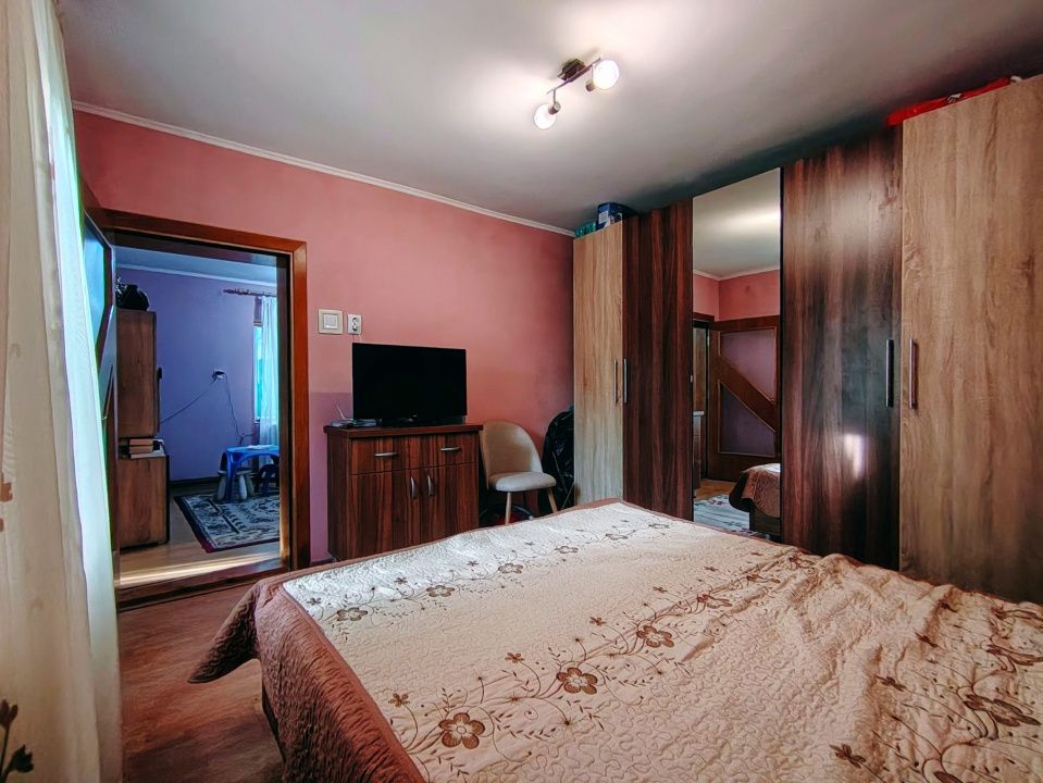 Casă cu 5 camere de vânzare în Km 5, Constanța – fotografia 11 din 21