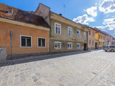 Casă cu 10 camere de vânzare în Ultracentral, Brașov – fotografia 3 din 30