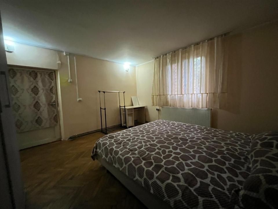 Casă cu 3 camere de vânzare în Nord, Găești – fotografia 6 din 35