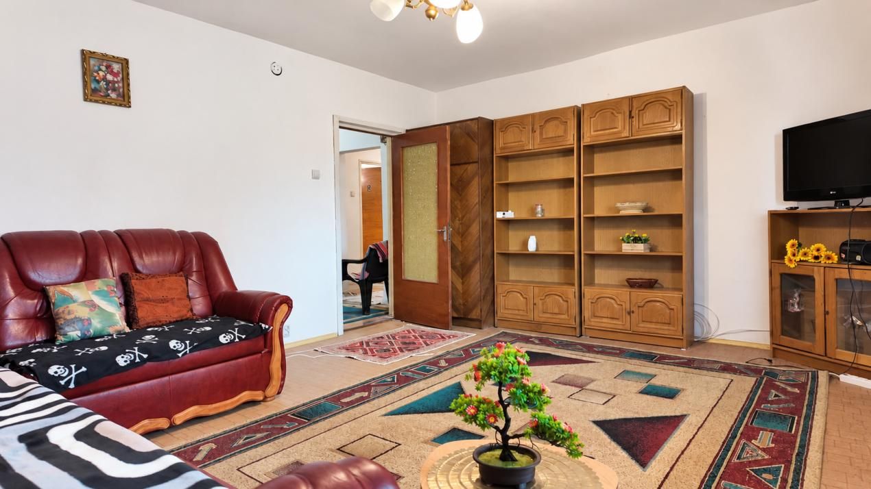 Apartament cu 3 camere de închiriat în Răcădău, Brașov – fotografia 2 din 16