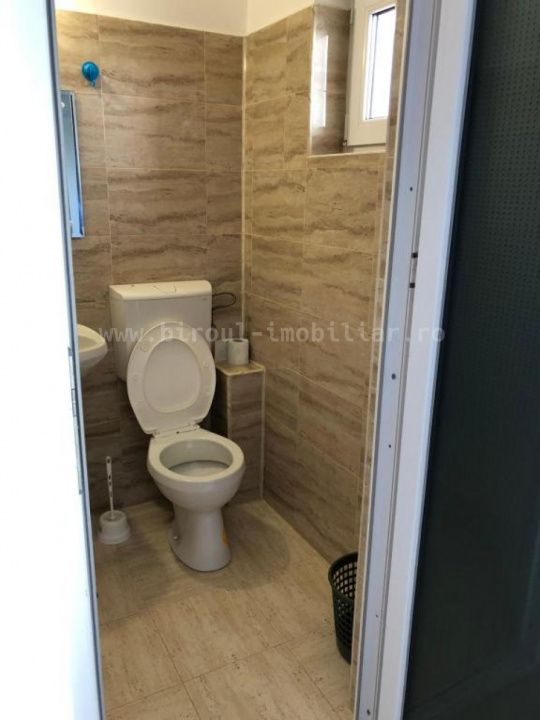 Hotel / pensiune cu 15 camere de vânzare în Est, Costinesti – fotografia 13 din 16