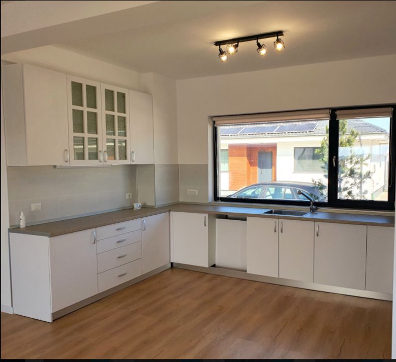 Casă cu 4 camere de închiriat în Tunari – fotografia 4 din 9
