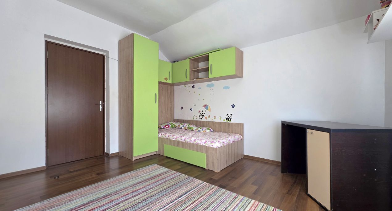 Casă cu 4 camere de vânzare în Lazu – fotografia 24 din 26