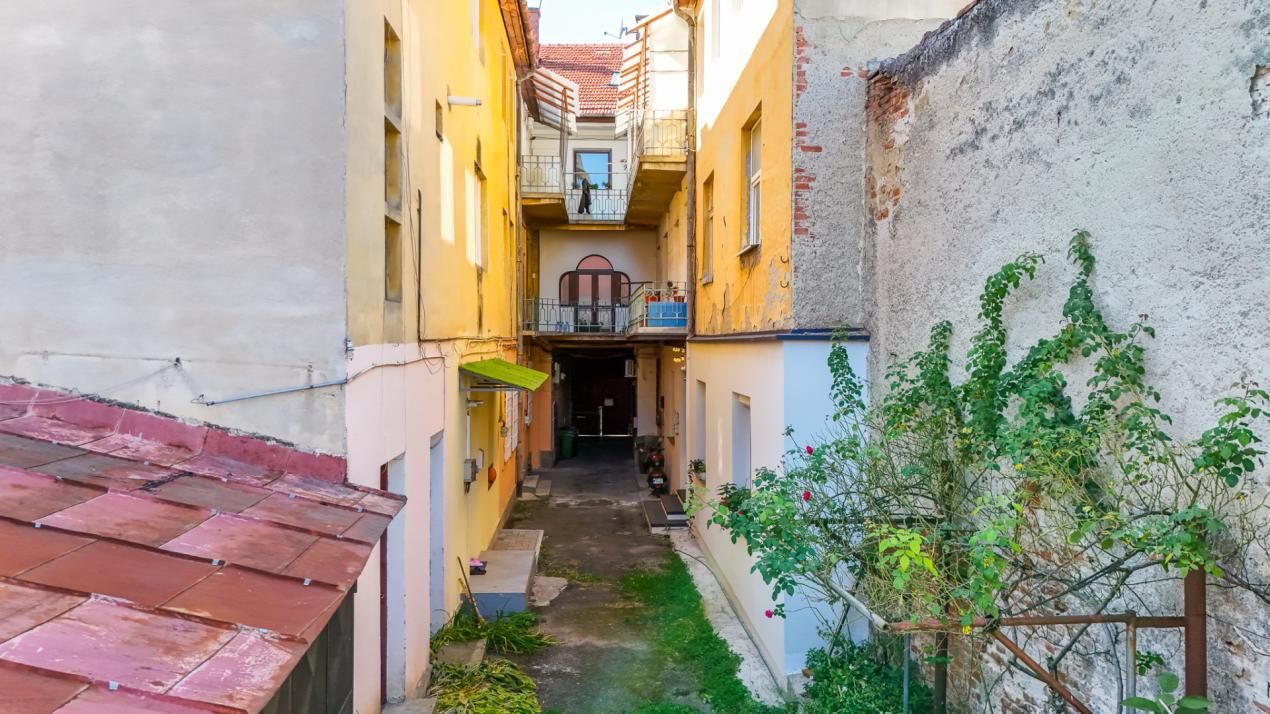 Apartament cu 2 camere de vânzare în Centrul Istoric, Brașov – fotografia 13 din 19