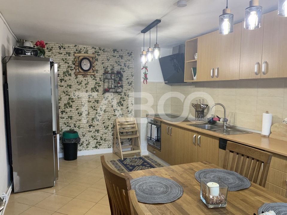 Casă cu 7 camere de vânzare în Sura Mare – fotografia 10 din 35
