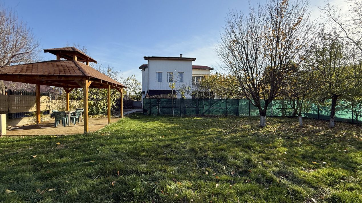 Casă cu 10 camere de vânzare în Mamaia-Sat – fotografia 28 din 34