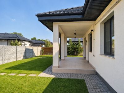 Casă cu 4 camere de închiriat în Corbeanca – fotografia 4 din 21