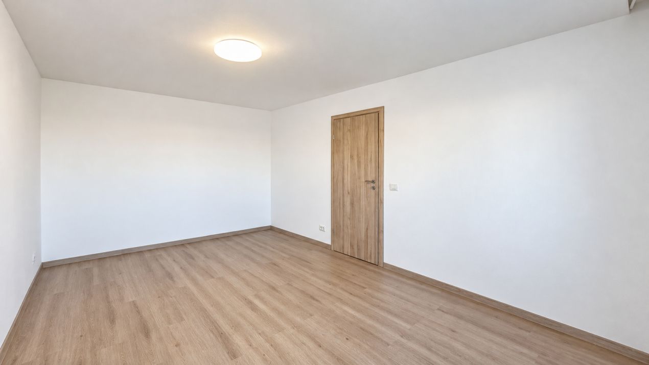 Apartament cu 4 camere de vânzare în Pantelimon, București – fotografia 2 din 31
