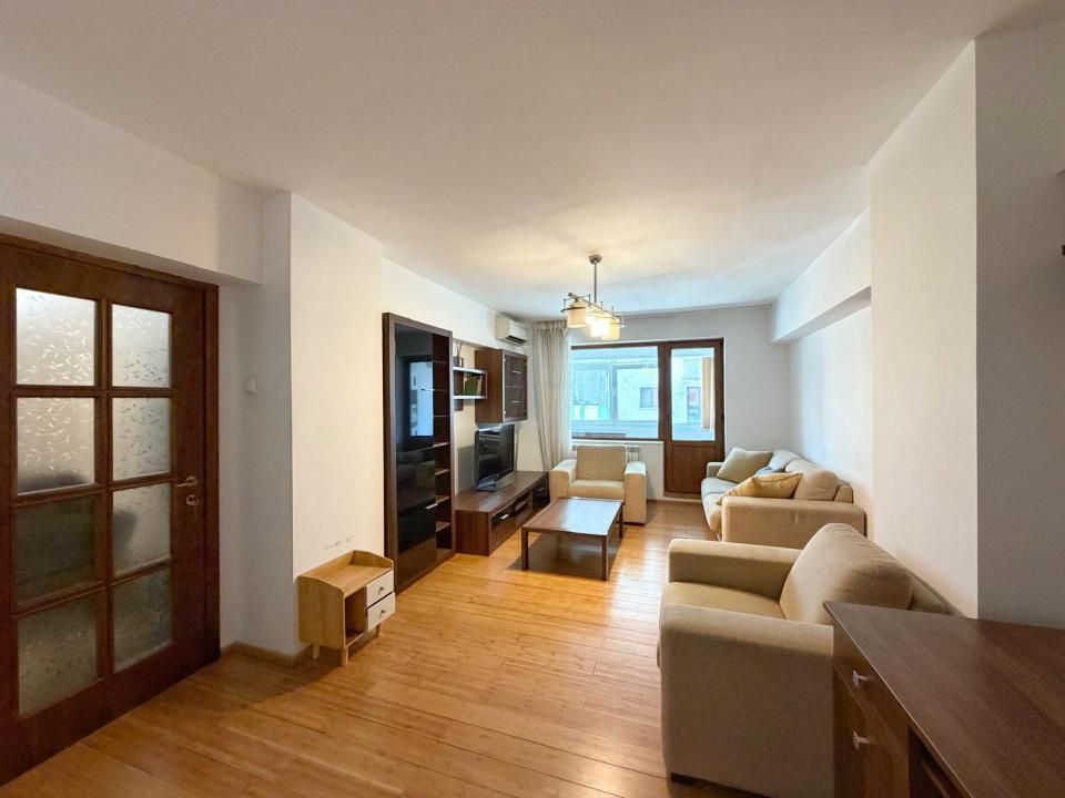 Apartament cu 3 camere de închiriat în Universitate, București – fotografia 1 din 26