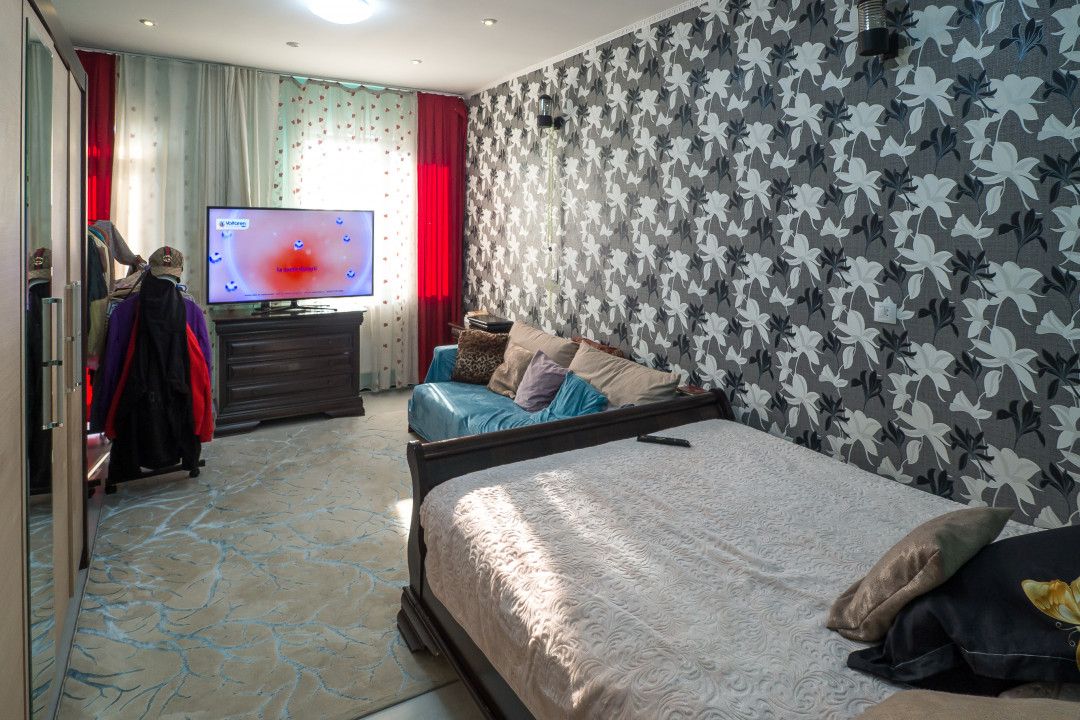 Casă cu 8 camere de vânzare în Est, Voluntari – fotografia 59 din 65