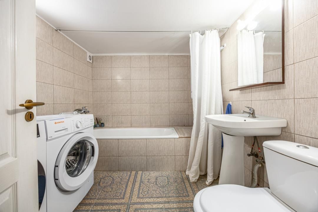 Casă cu 7 camere de vânzare în Central, Bran – fotografia 10 din 38