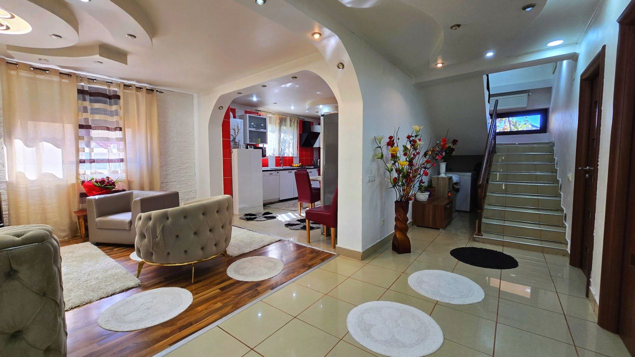 Casă cu 8 camere de vânzare în Central, Afumați – fotografia 22 din 91