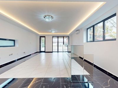 Casă cu 7 camere de închiriat în Iancu Nicolae, București – fotografia 2 din 20