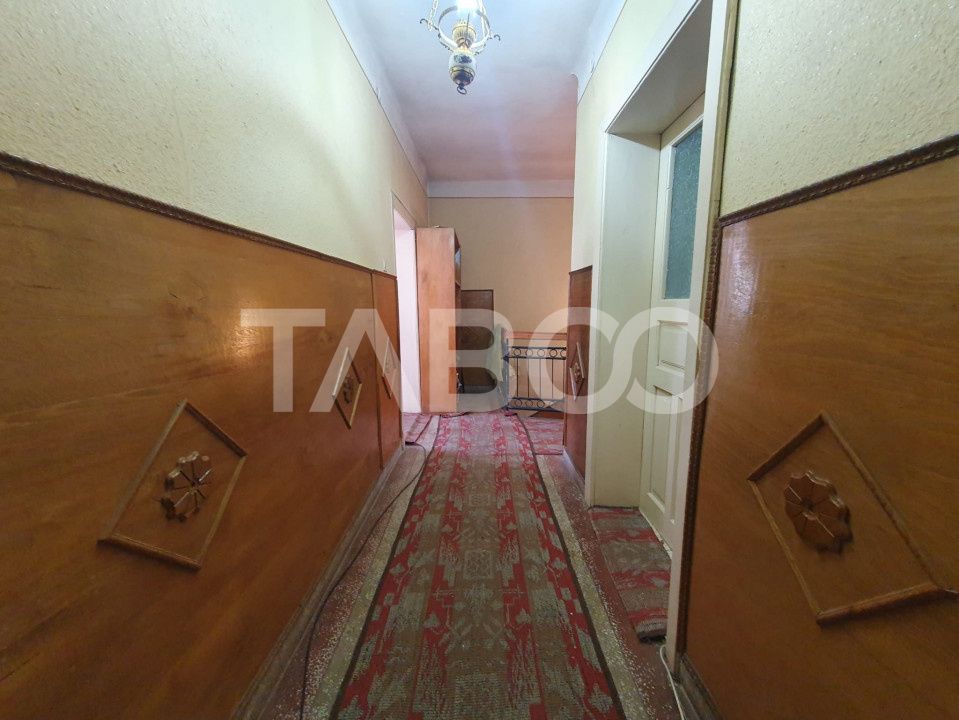 Casă cu 5 camere de vânzare în Făgăraș – fotografia 9 din 12