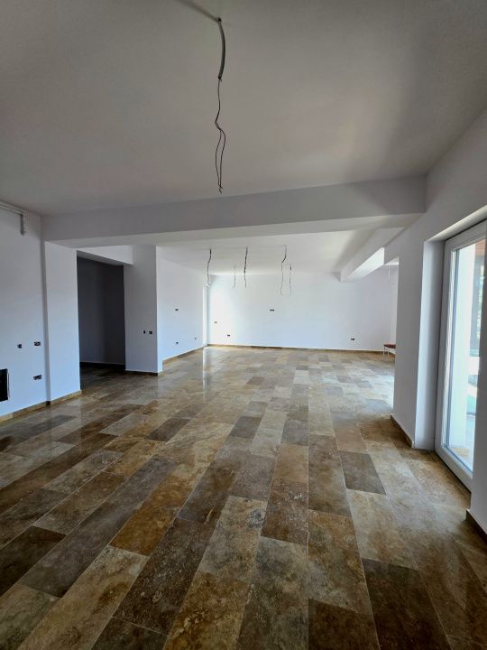 Apartament cu 4 camere de vânzare în Faleza Nord, Constanța – fotografia 8 din 22