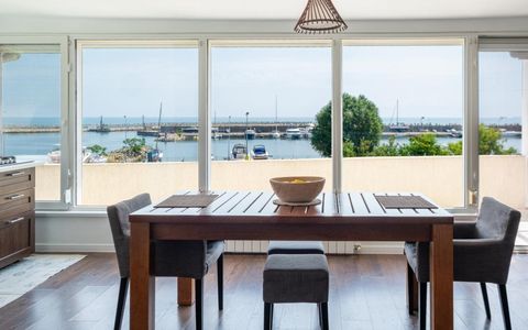 Apartament cu 4 camere de vânzare în Peninsula, Constanța