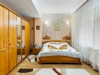 Casă cu 8 camere de vânzare în Faleza Nord, Constanța – fotografia 5 din 25