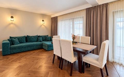 Casă cu 5 camere de vânzare în Sud, Ovidiu