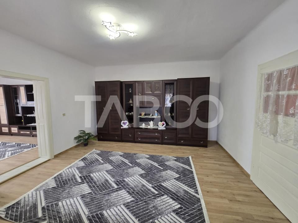 Casă cu 5 camere de vânzare în Vurpar – fotografia 5 din 26