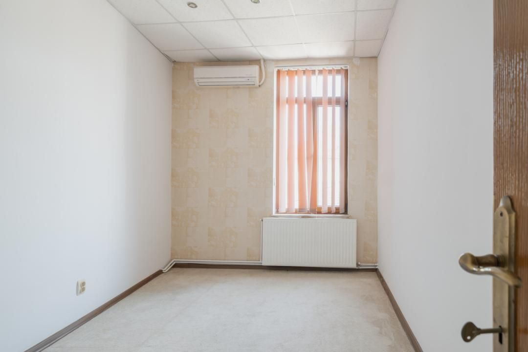 Casă cu 16 camere de vânzare în Peninsula, Constanța – fotografia 12 din 21