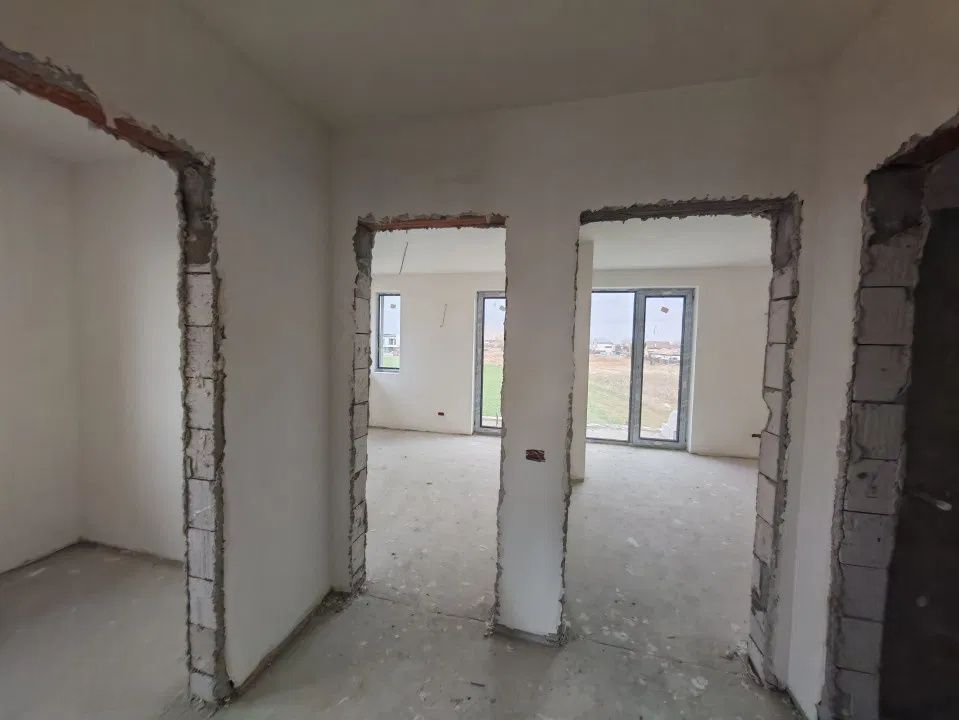 Casă cu 5 camere de vânzare în Tunari – fotografia 14 din 20