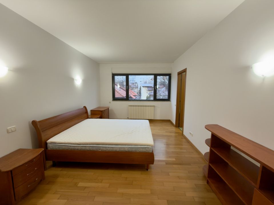 Apartament cu 5 camere de închiriat în Victoriei, București – fotografia 12 din 18