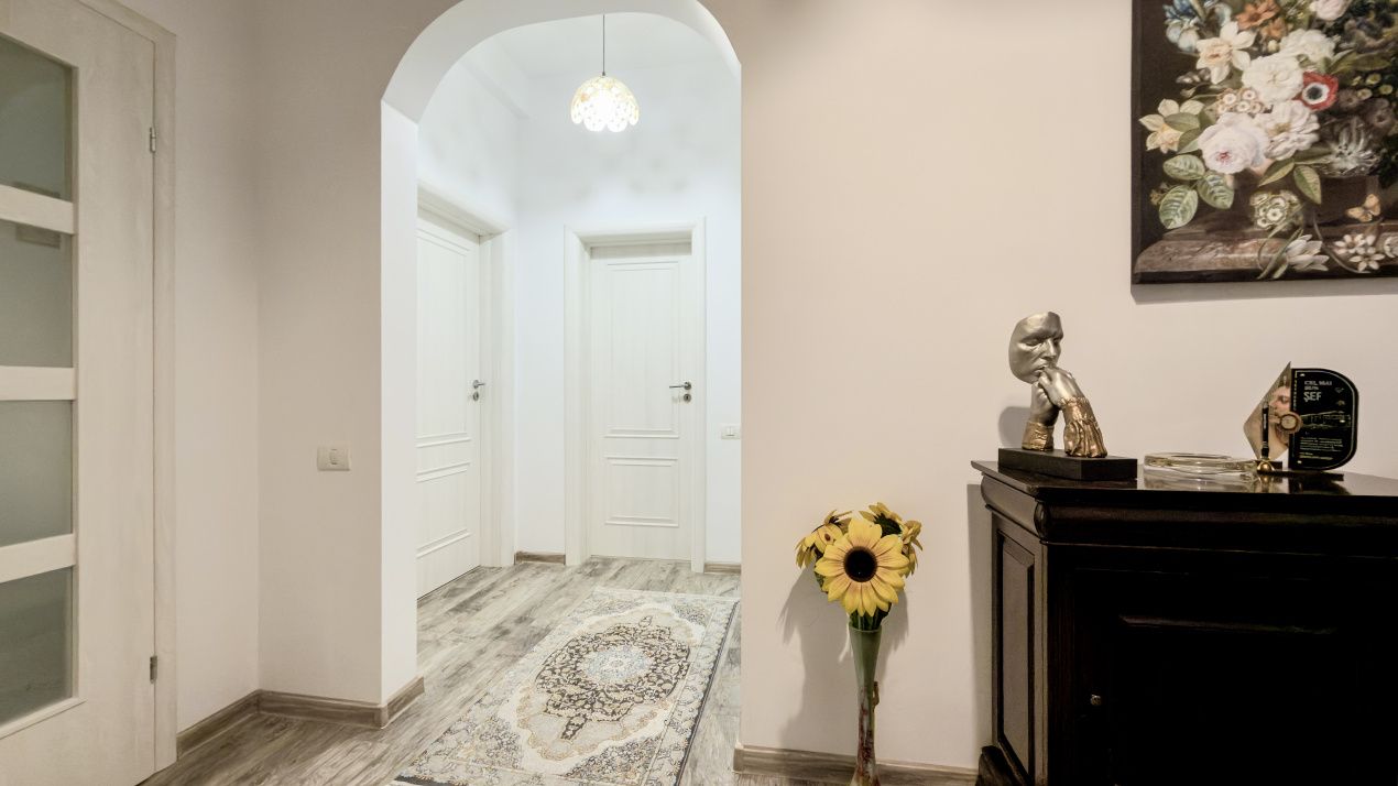 Casă cu 5 camere de vânzare în Cumpăna – fotografia 8 din 34