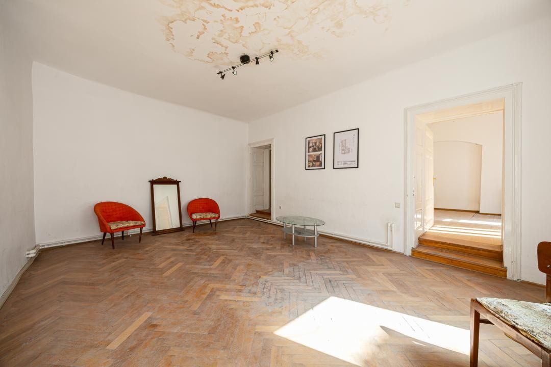 Casă cu 10 camere de vânzare în Ultracentral, Brașov – fotografia 16 din 30