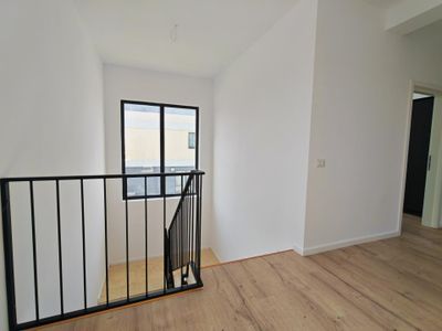 Casă cu 4 camere de vânzare în Otopeni – fotografia 5 din 22