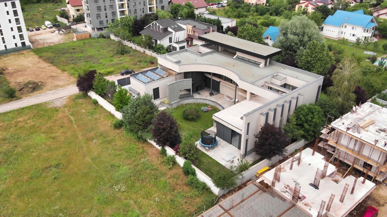 Casă cu 8 camere de închiriat în Băneasa, București – fotografia 4 din 16