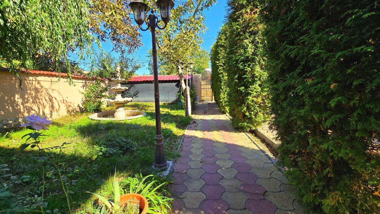Casă cu 8 camere de vânzare în Central, Afumați – fotografia 84 din 91