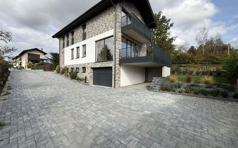 Casă cu 5 camere de vânzare în Faget / Vila Tusa, Cluj-Napoca