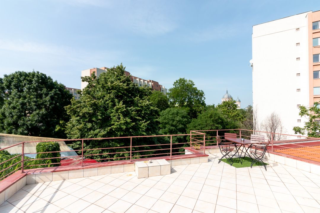 Casă cu 9 camere de vânzare în Unirii, București – fotografia 16 din 49
