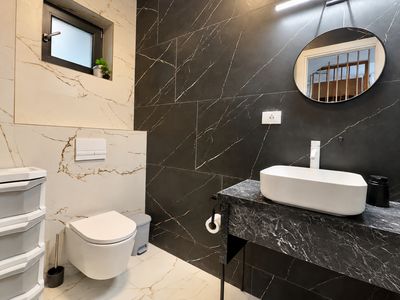 Casă cu 4 camere de vânzare în Nord, Mamaia – fotografia 5 din 29