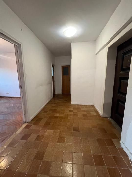 Apartament cu 2 camere de vânzare în Unirii, București – fotografia 8 din 27