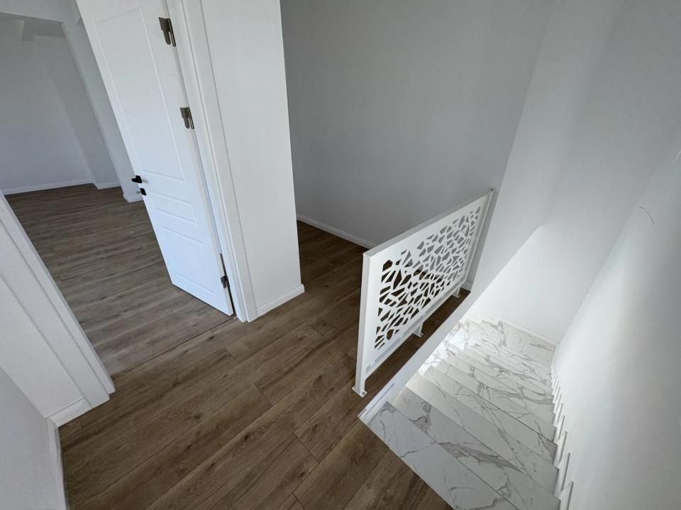 Casă cu 4 camere de vânzare în Tunari – fotografia 13 din 15