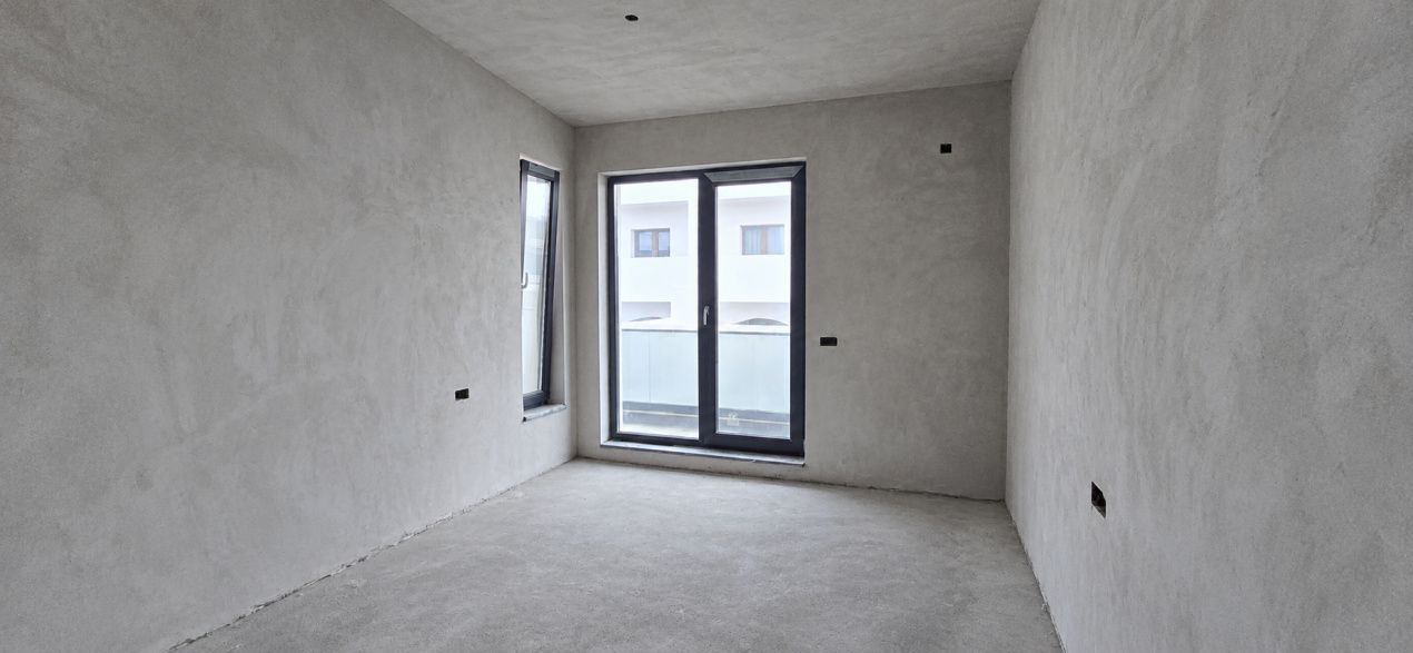 Casă cu 4 camere de vânzare în Sud, Ovidiu – fotografia 5 din 9