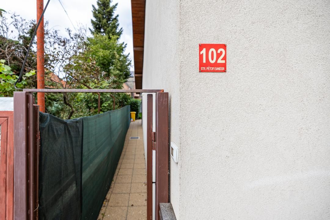 Casă cu 4 camere de vânzare în Central, Dumbrăvița – fotografia 30 din 40