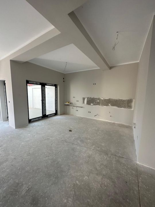 Casă cu 4 camere de vânzare în Central, Tunari – fotografia 14 din 14