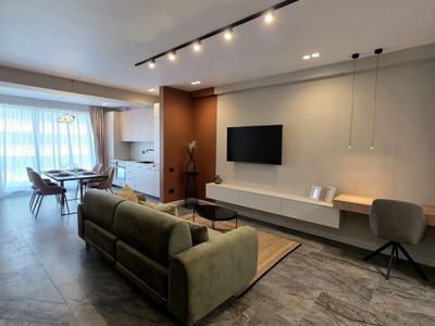 Apartament cu 2 camere de închiriat în Faleza Nord, Constanța – fotografia 3 din 23